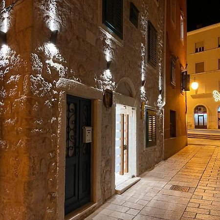 St. Clara Old Town Aparthotel Šibenik Exteriör bild