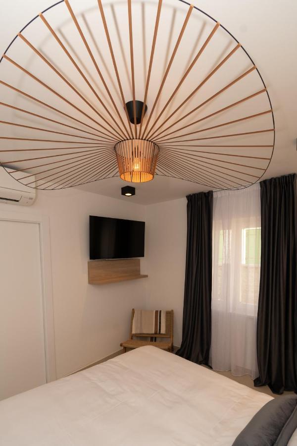 St. Clara Old Town Aparthotel Šibenik Exteriör bild