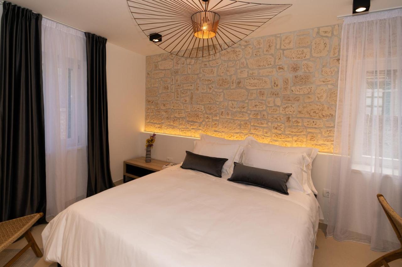 St. Clara Old Town Aparthotel Šibenik Exteriör bild
