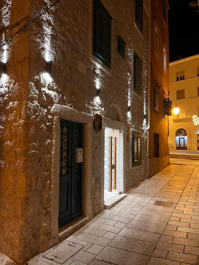 St. Clara Old Town Aparthotel Šibenik Exteriör bild