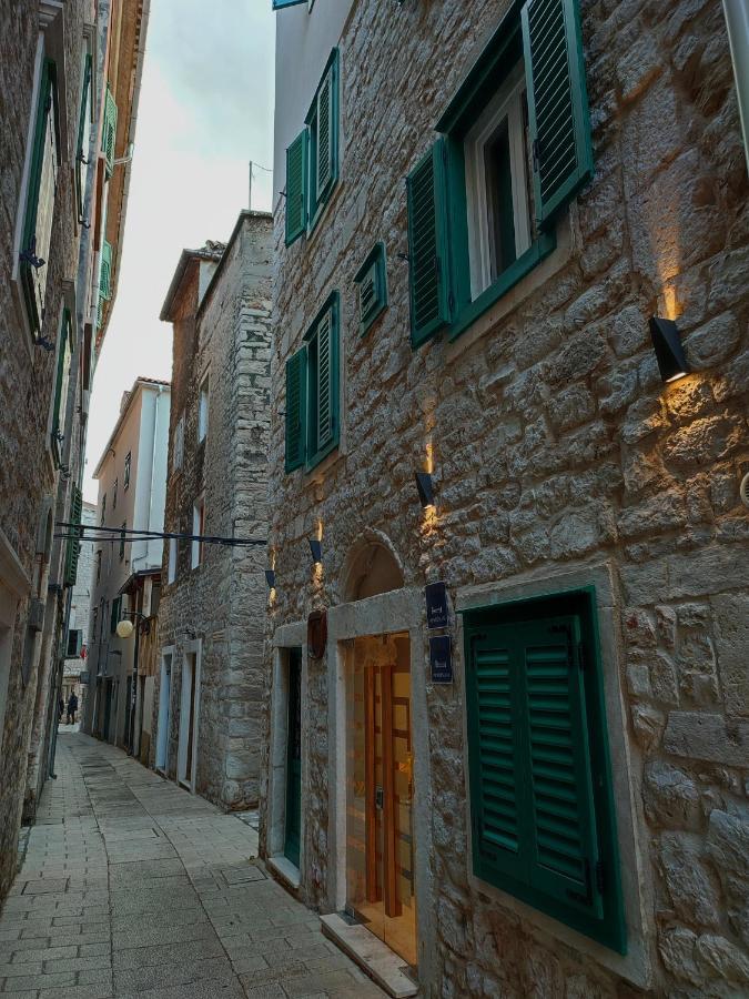 St. Clara Old Town Aparthotel Šibenik Exteriör bild